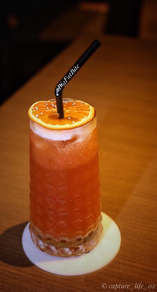 strawberry and mango mocktail cocktail